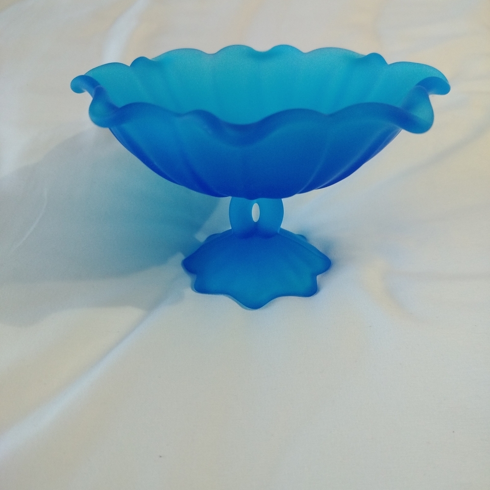 Westmoreland Frosted Satin Blue Glass Pedestal Bowl Vintage Candy Dish